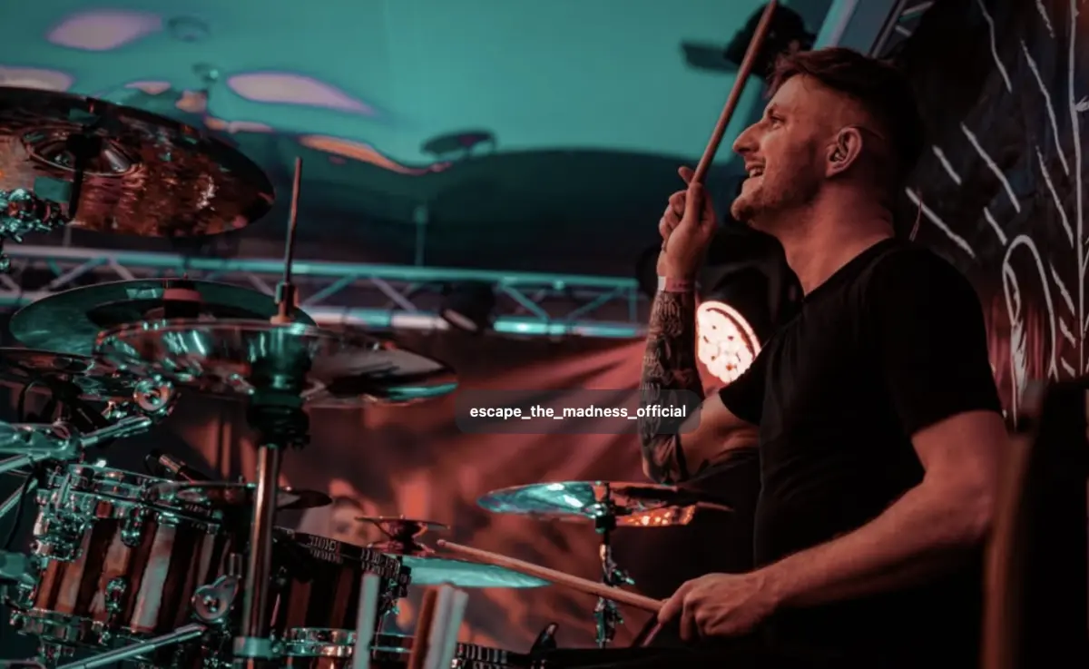 Robin Pahner (ESCAPE THE MADNESS)